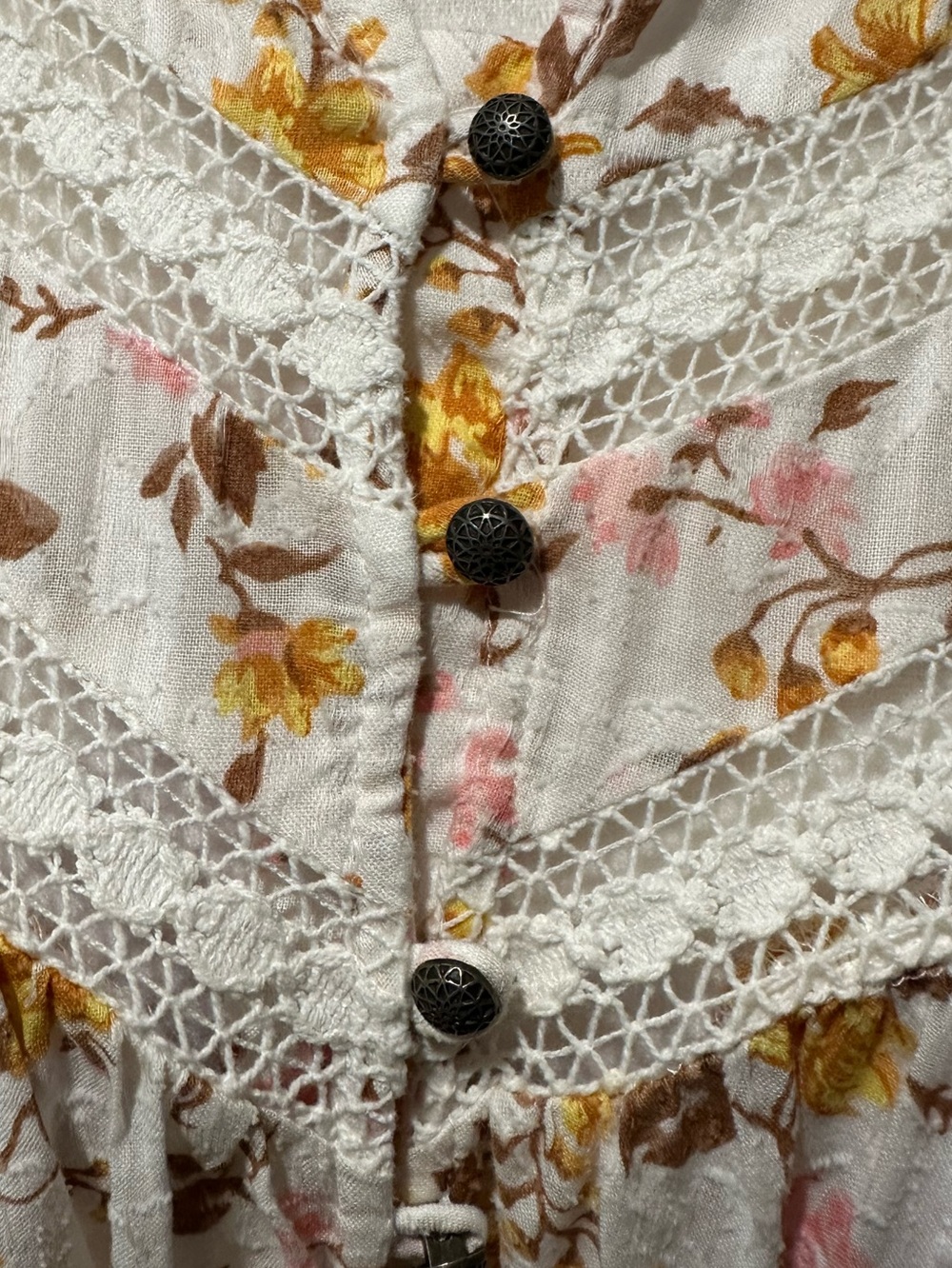 Anthropologie size S Harmony Peasant Blouse in Yellow, Brown, and Pink Floral - Picture 6 of 15